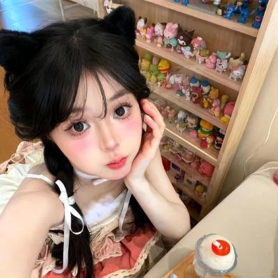 27套礼服封面
